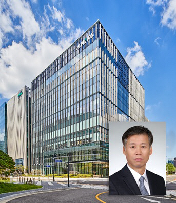 서울 마곡지구 내 알피니언 메디칼 시스템 사옥 전경과 박현종 대표이사 <KTL>